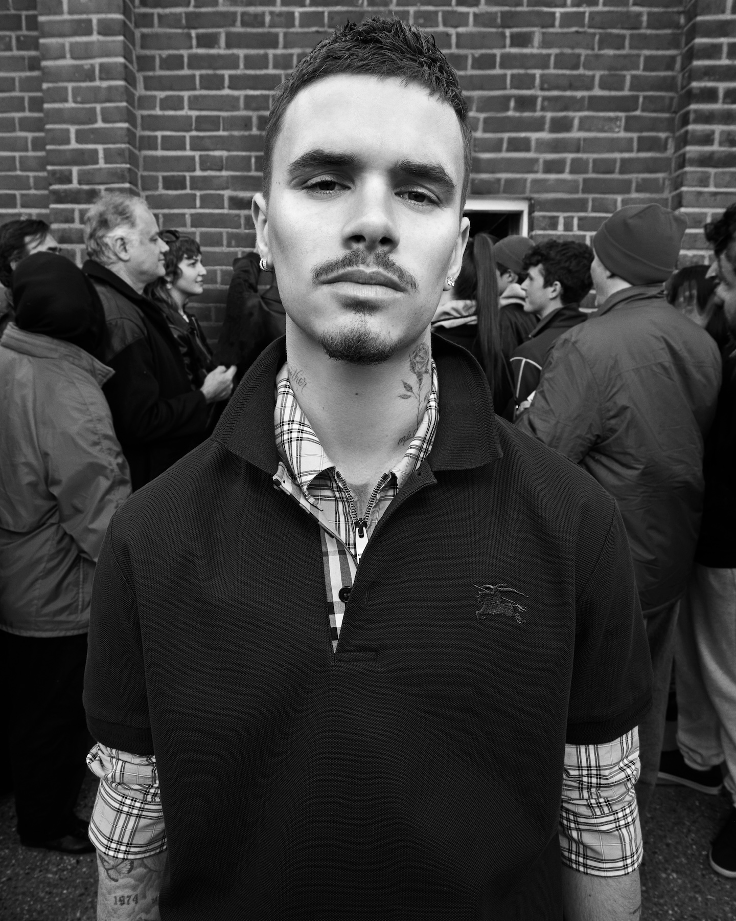 la nueva campana de burberry huele a dia de partido 25gramos 9