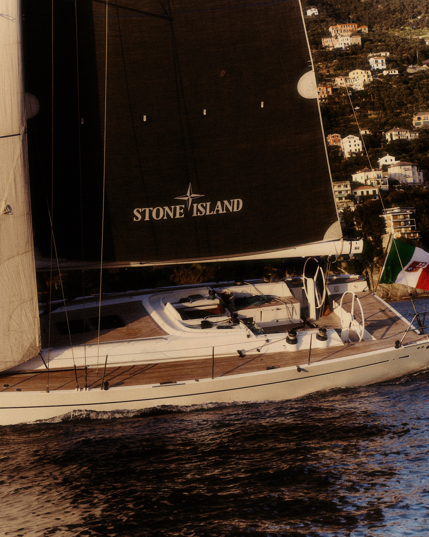 lo nuevo de stone island se presenta sobre el mar 25gramos 8