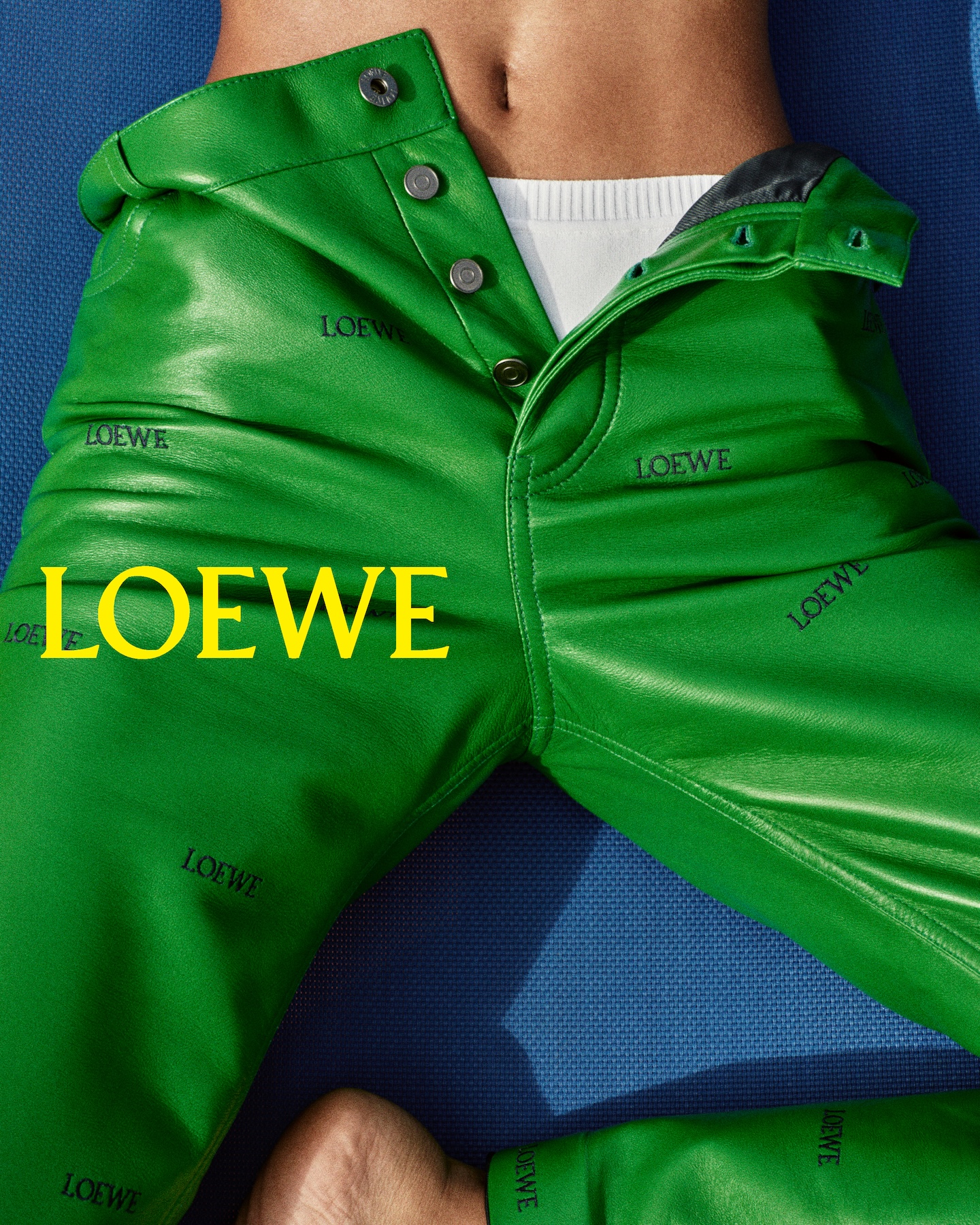 loewe vuela hasta tenerife para su nueva campana 25gramos 10