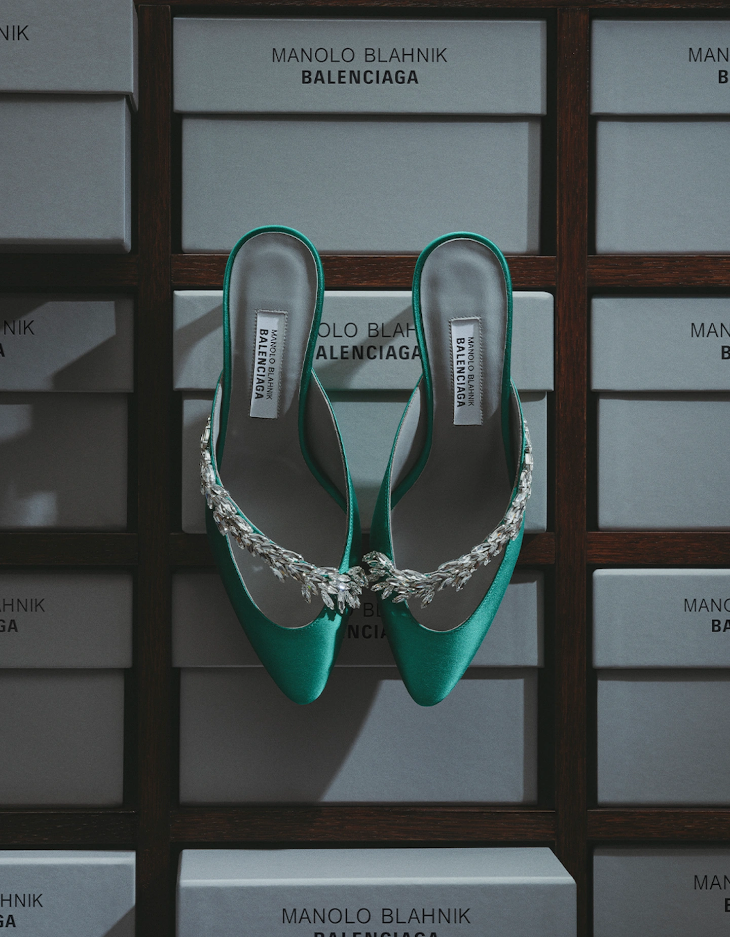 piccioli junta a balenciaga con manolo blahnik 25gramos 2