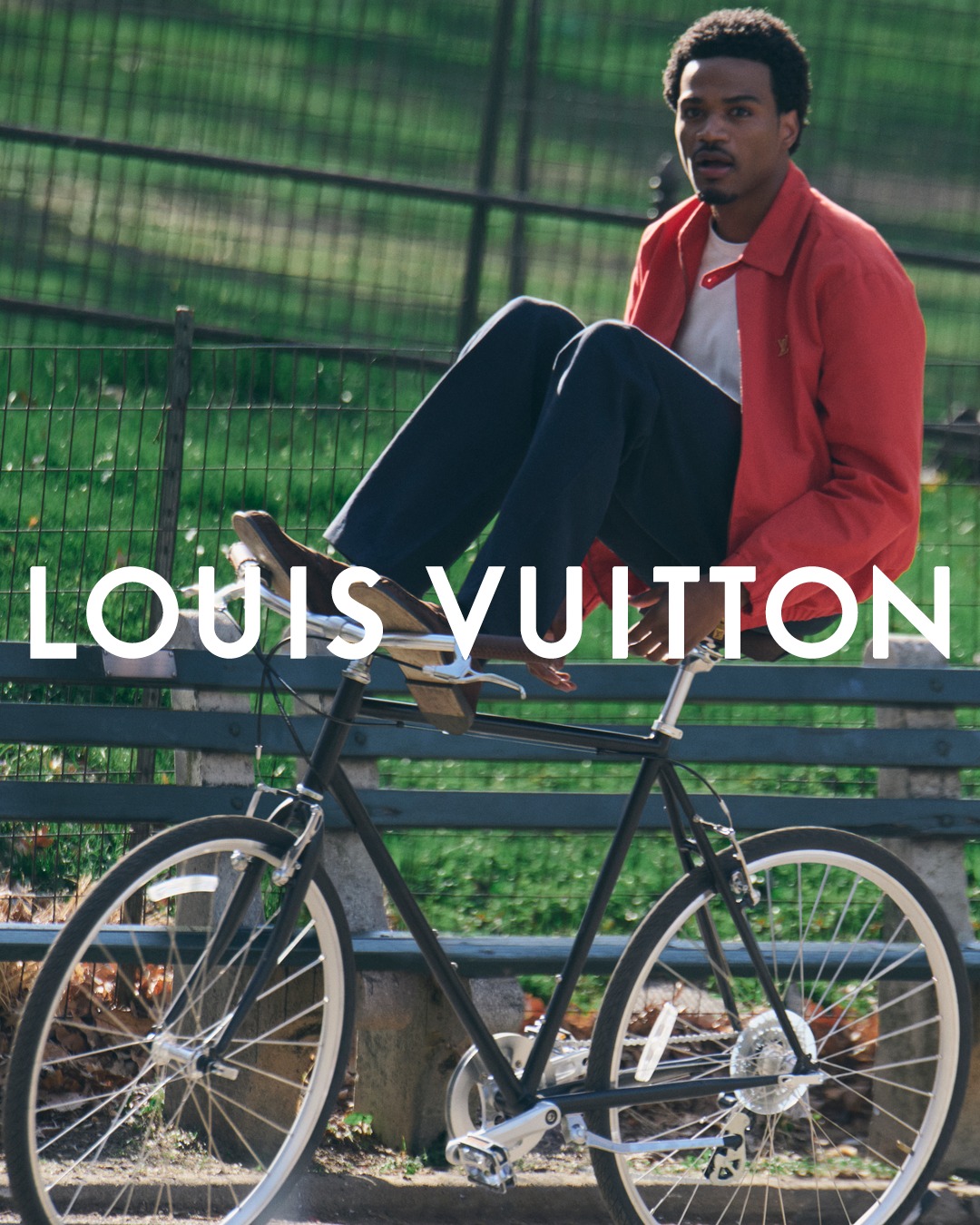 tyshawn jones deja la tabla a un lado para poner cara a lo nuevo de louis vuitton 25gramos 5
