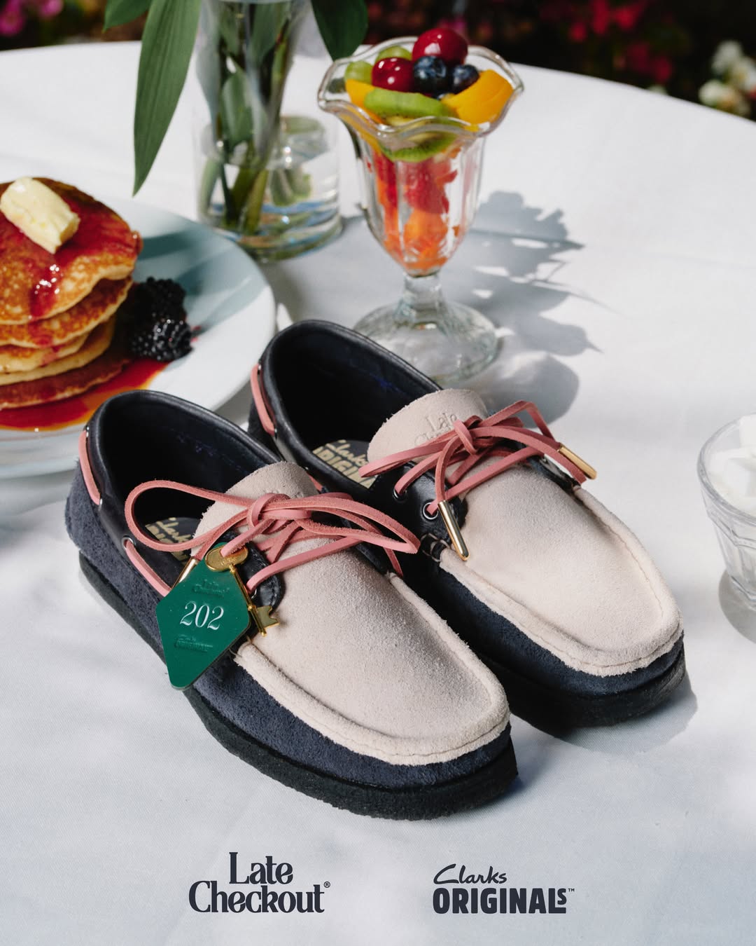 el hotel de late checkout se pisa con zapatos de clarks 25gramos 1