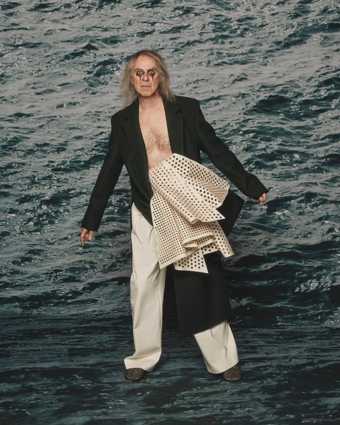 jw anderson pone frente a la camara a su circulo artistico mas intimo 25gramos 8