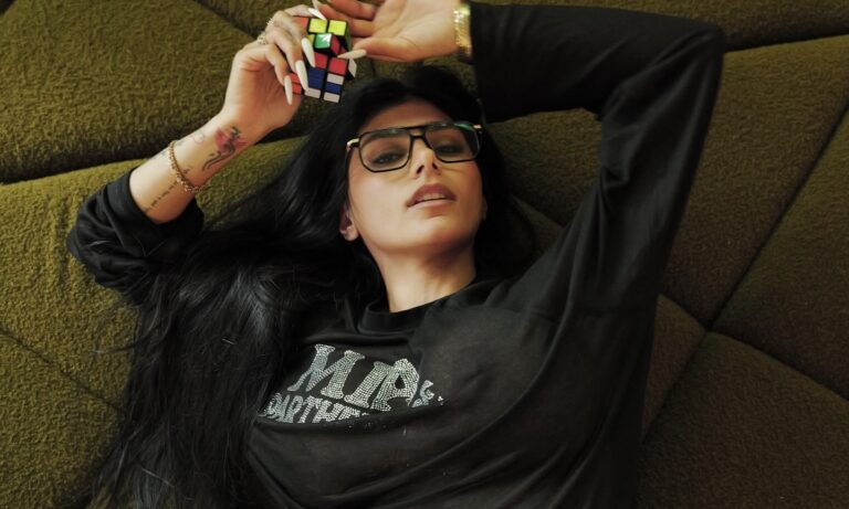 mia khalifa y nss tienden puentes entre sheytan world y el mito de napoles 25gramos 4 1