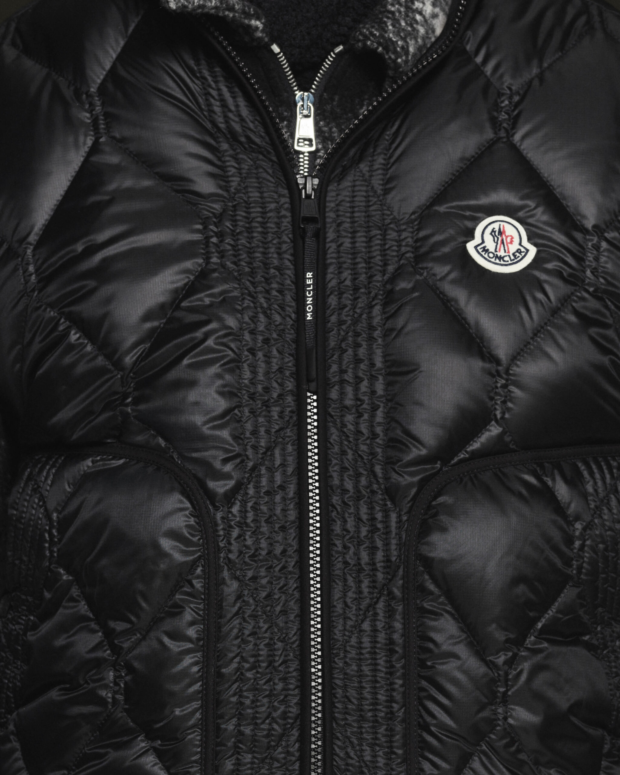 moncler domina el arte de las capas en su preparacion para el otono 25gramos 3 scaled