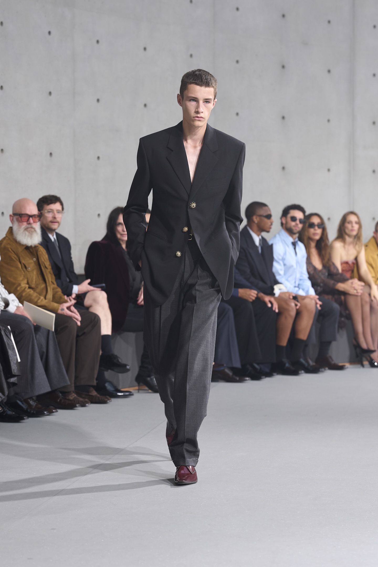 para anthony vaccarello la seduccion esta en no tener que seducir 25gramos 17