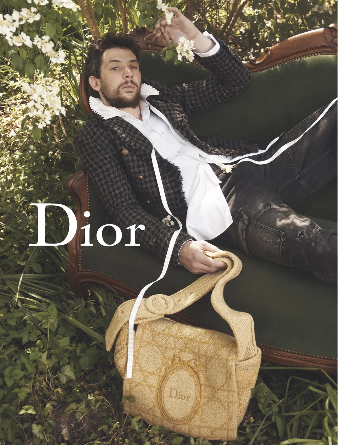 dior manda a sus actores al campo para su nueva campana 25gramos 4