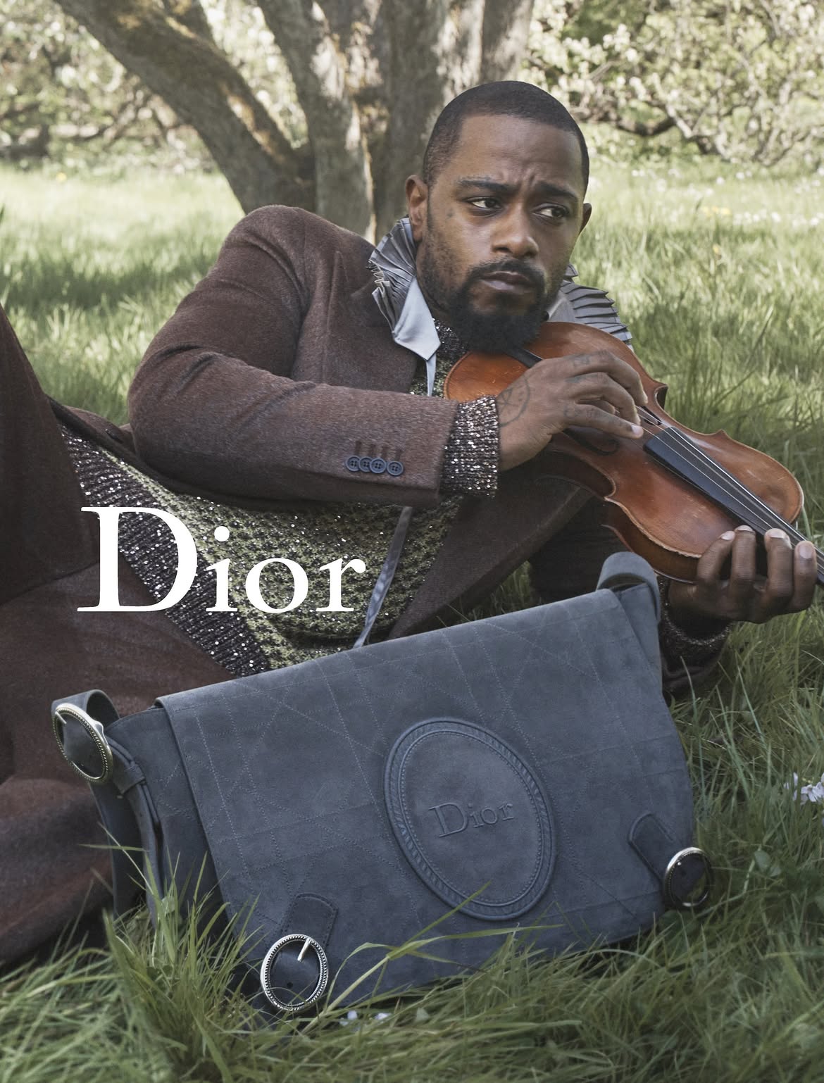 dior manda a sus actores al campo para su nueva campana 25gramos 6