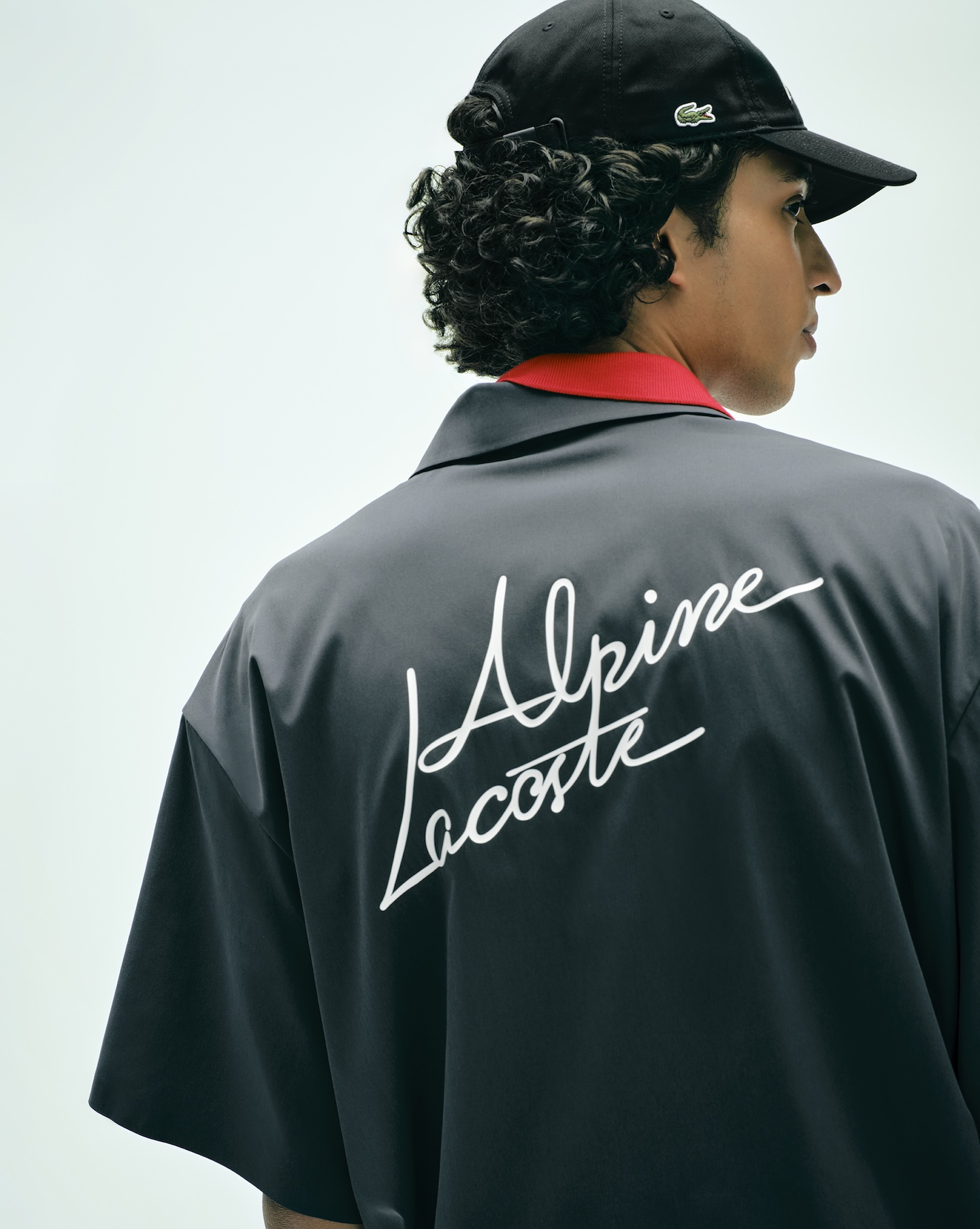 el interior del coche de lacoste y alpine es como entrar en la boca de un cocodrilo 25gramos 9