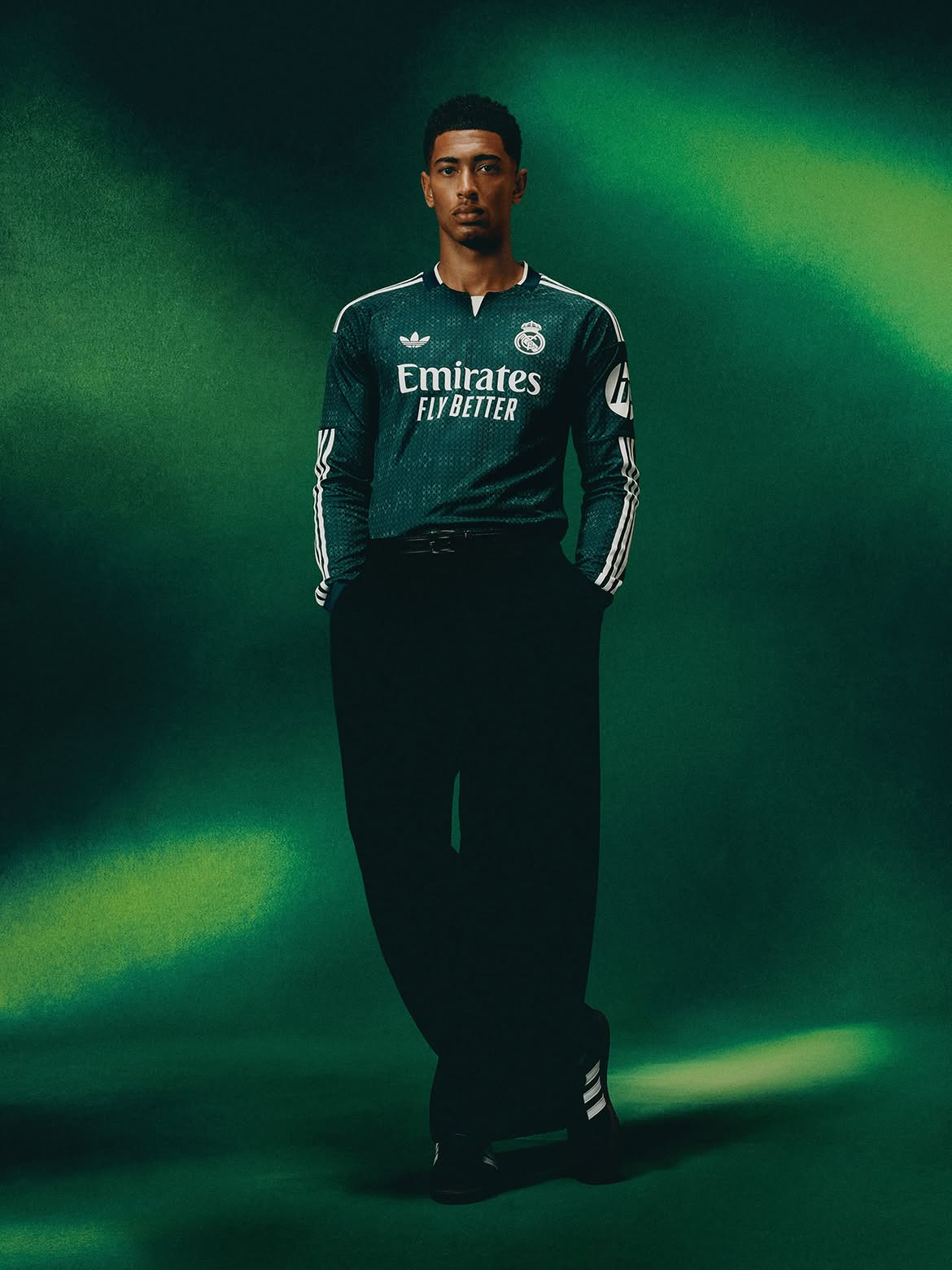 el real madrid apuesta al verde en su equipacion visitante 25gramos 3