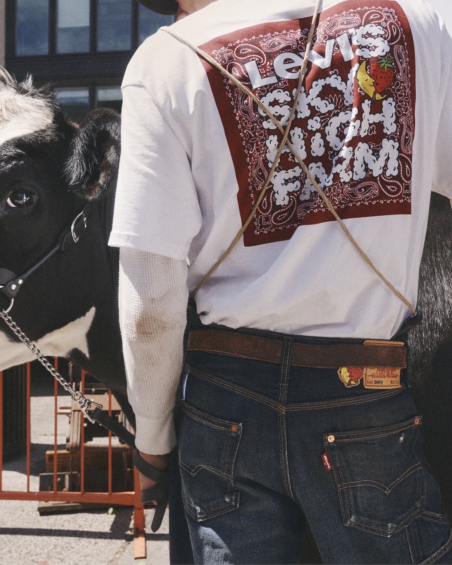 esto de levis junto a sky high farm goods esta pensado para pisar el barro 25gramos 4