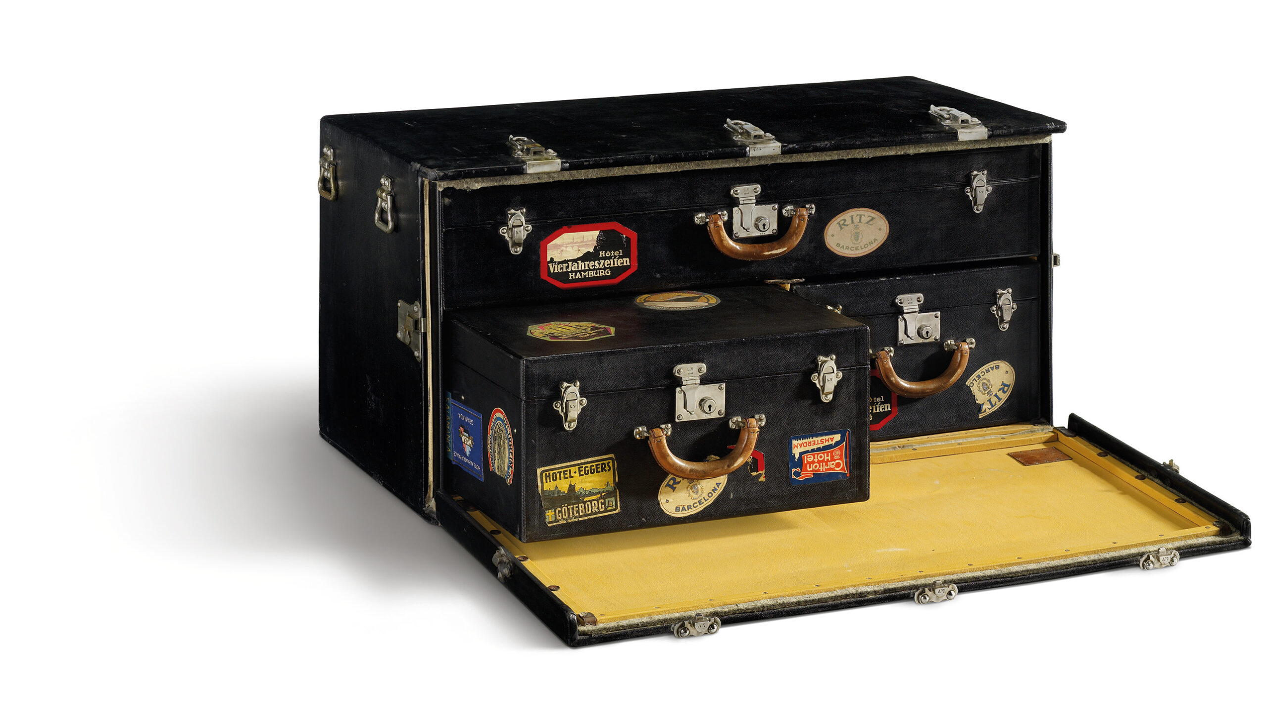 la travesia de coches clasicos de louis vuitton esta de vuelta 25gramos 3 scaled