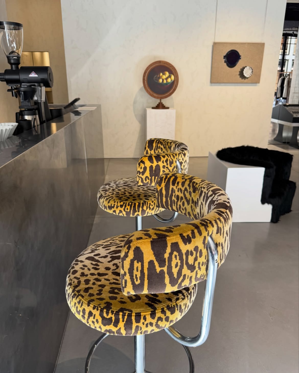un cortado en la cafeteria de saint laurent 25gramos 5