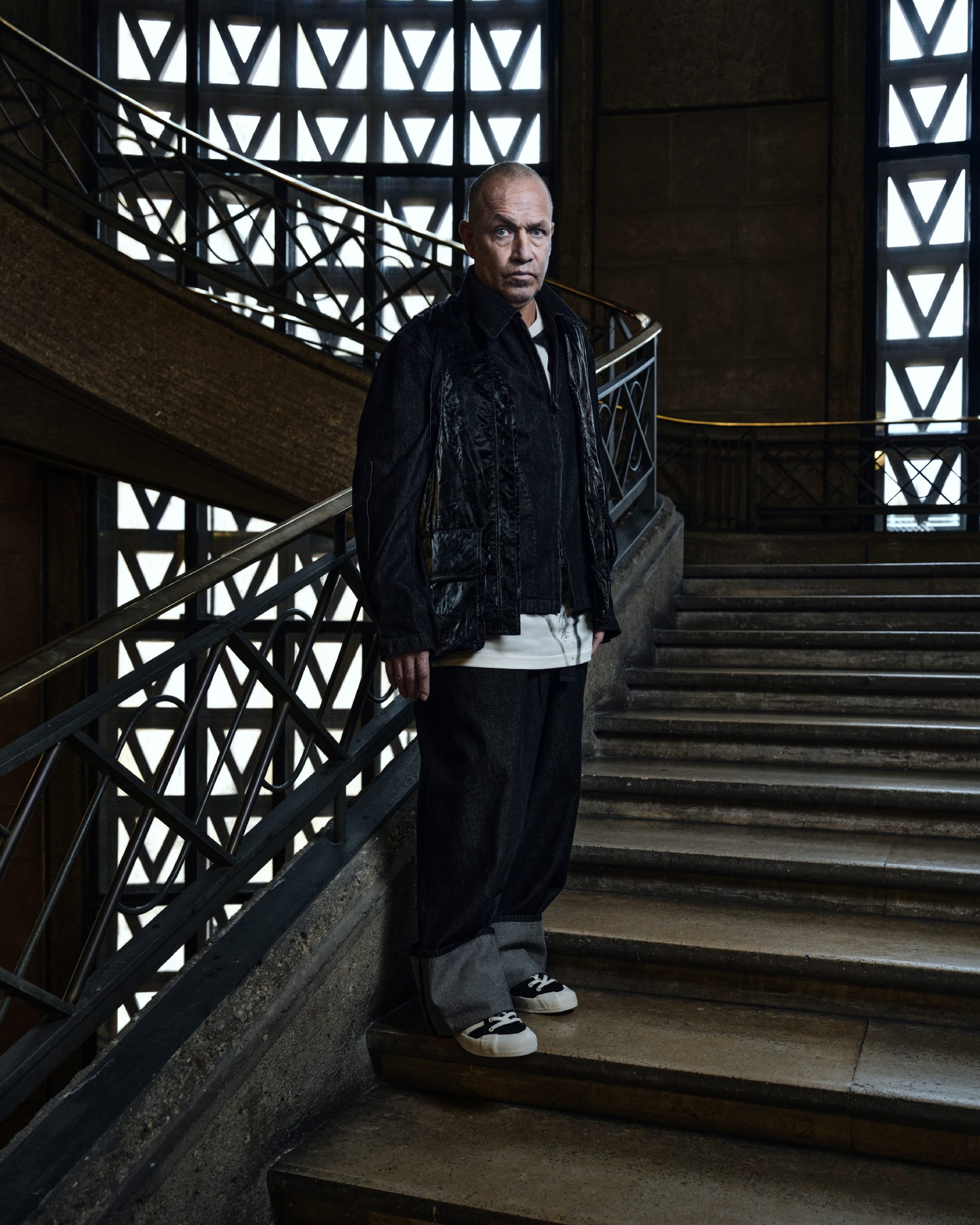 y 3 ha reclutado a mark gonzales para su nueva campana 25gramos 9