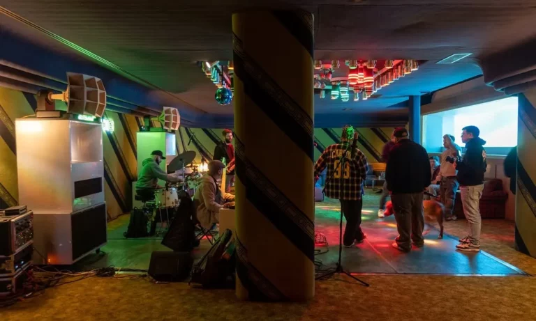 casa axis abre sus puertas a la musica de la mano de johnny doc y tito chilito 25gramos