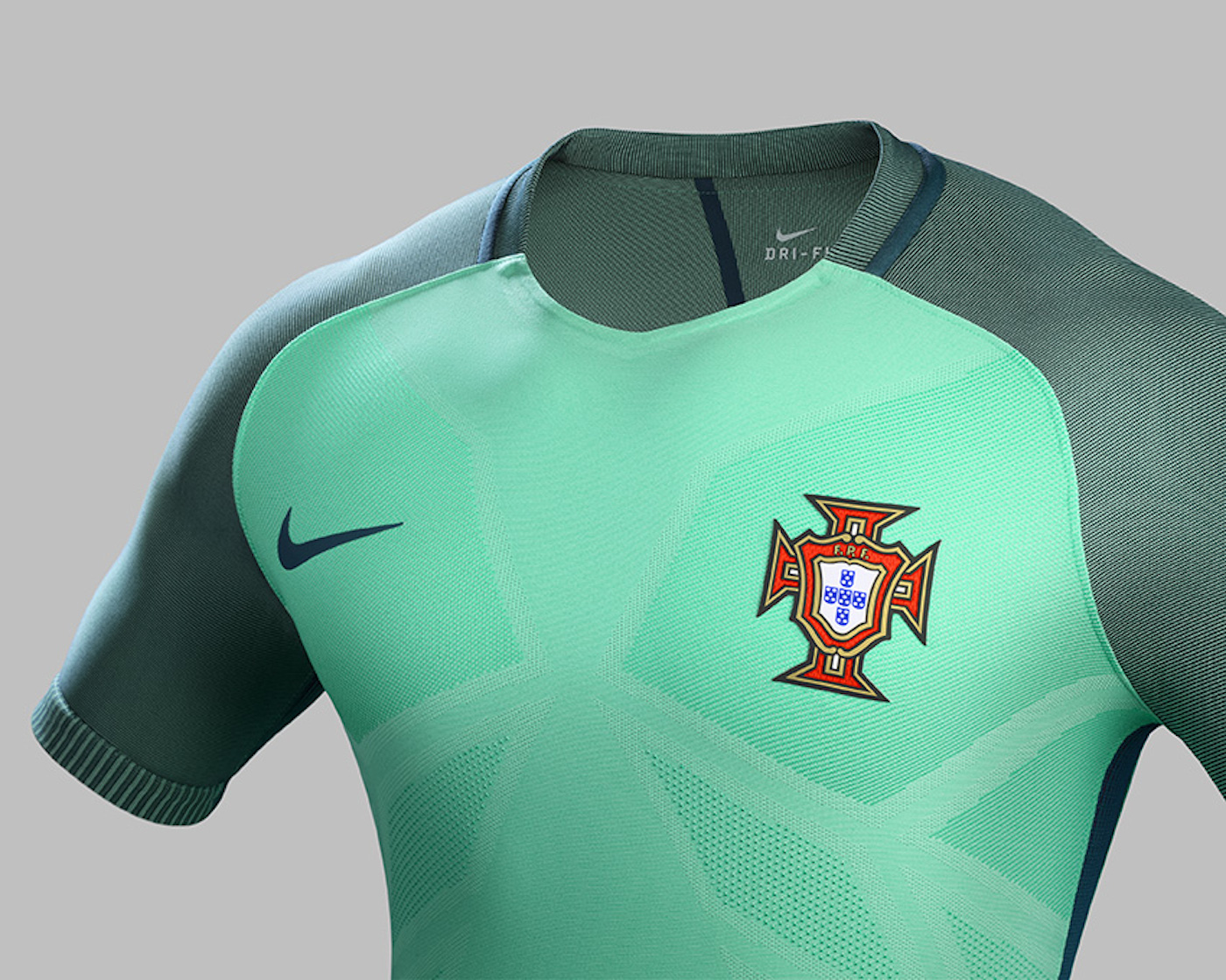 Su16_NTK_Comms_A_Crest_Portugal_original