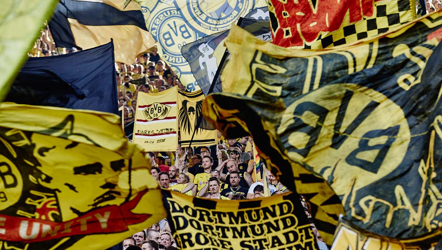 the-yellow-wall-6 (1)