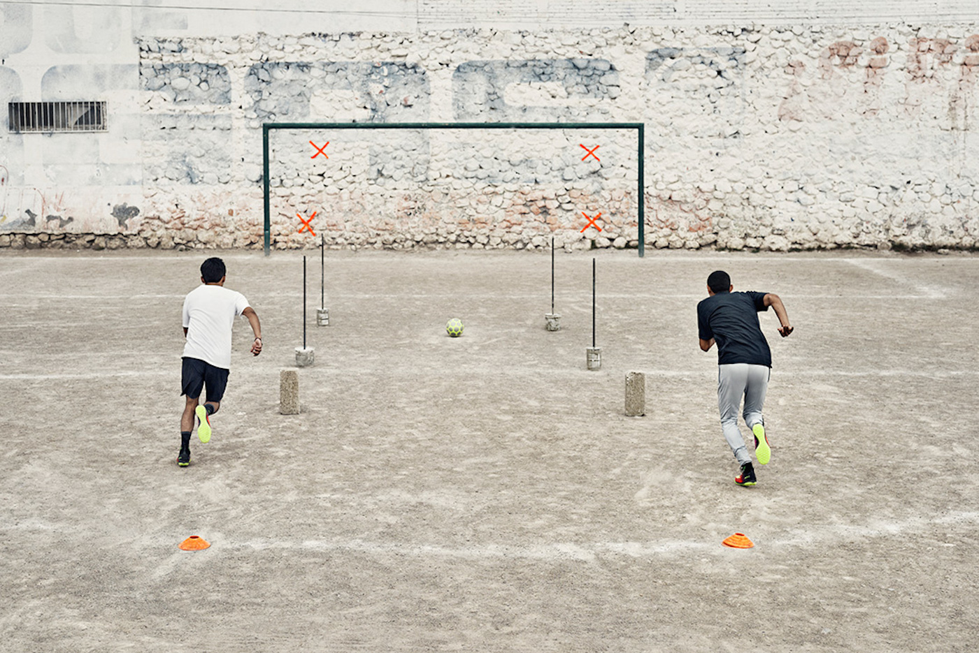 01_FA16_EM_FB_Fastest_Finish_Mercurial_Action_0376_Fnl_original