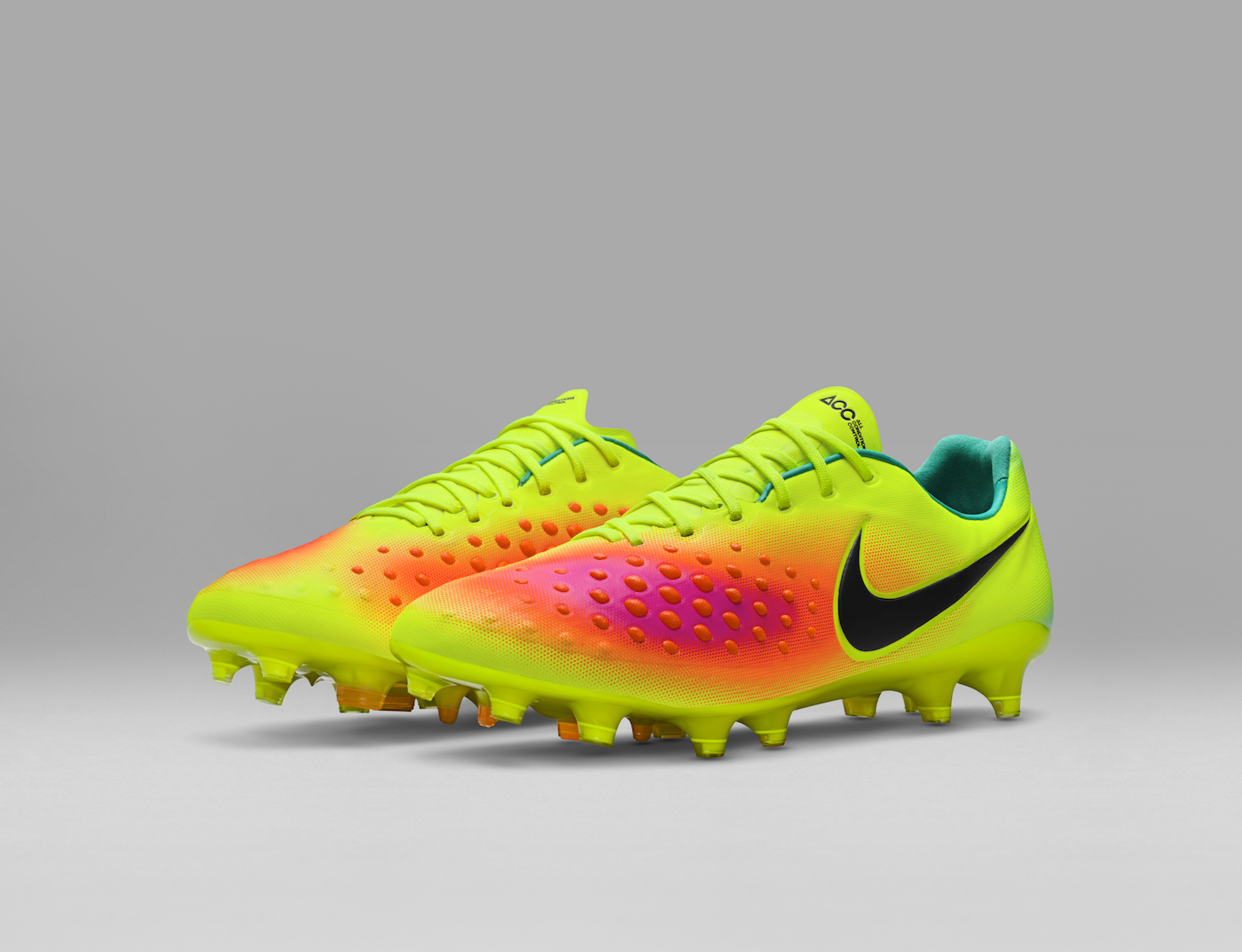 FA16_FB_Magista_Opus_pair_angled_original