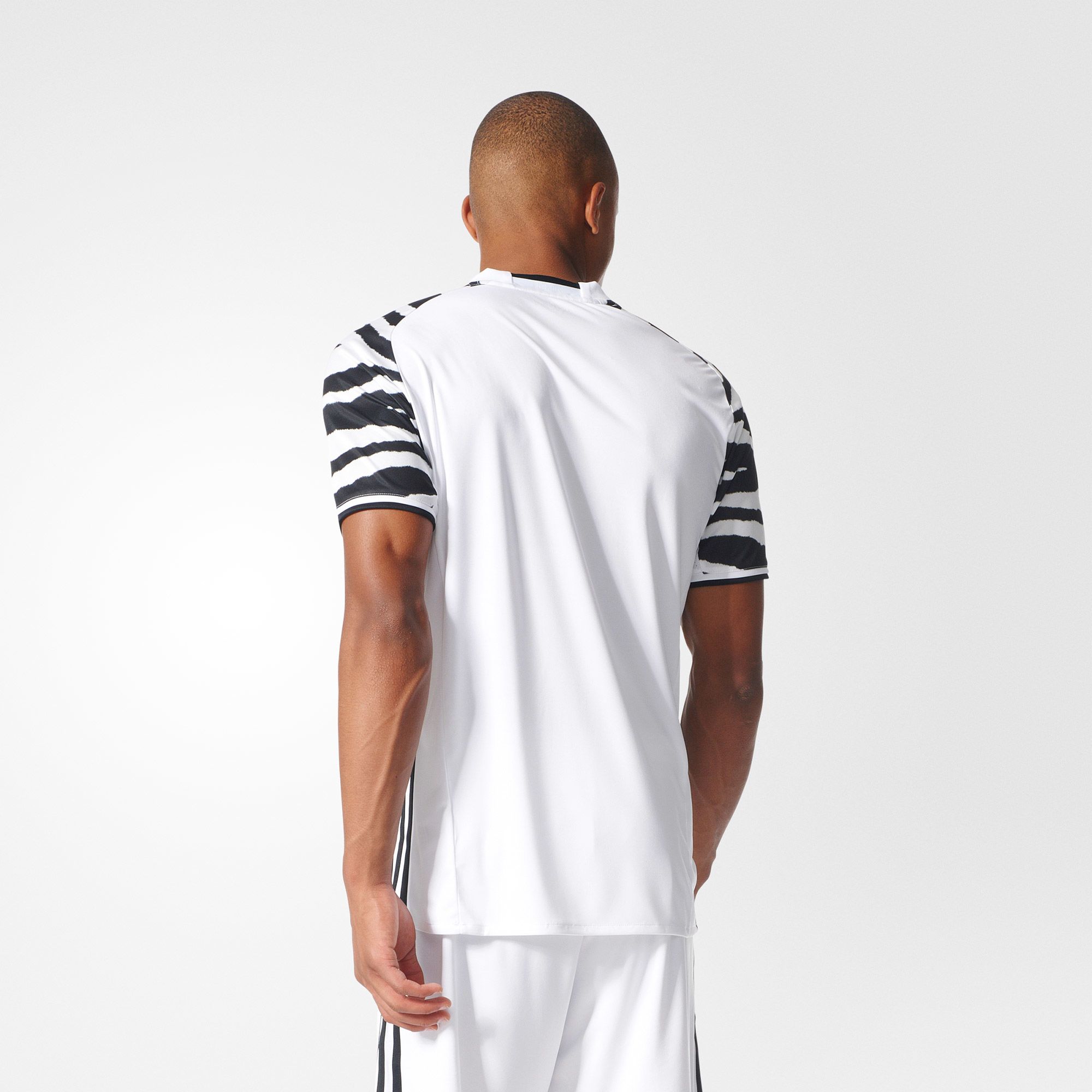 adidas zebra juventus 5