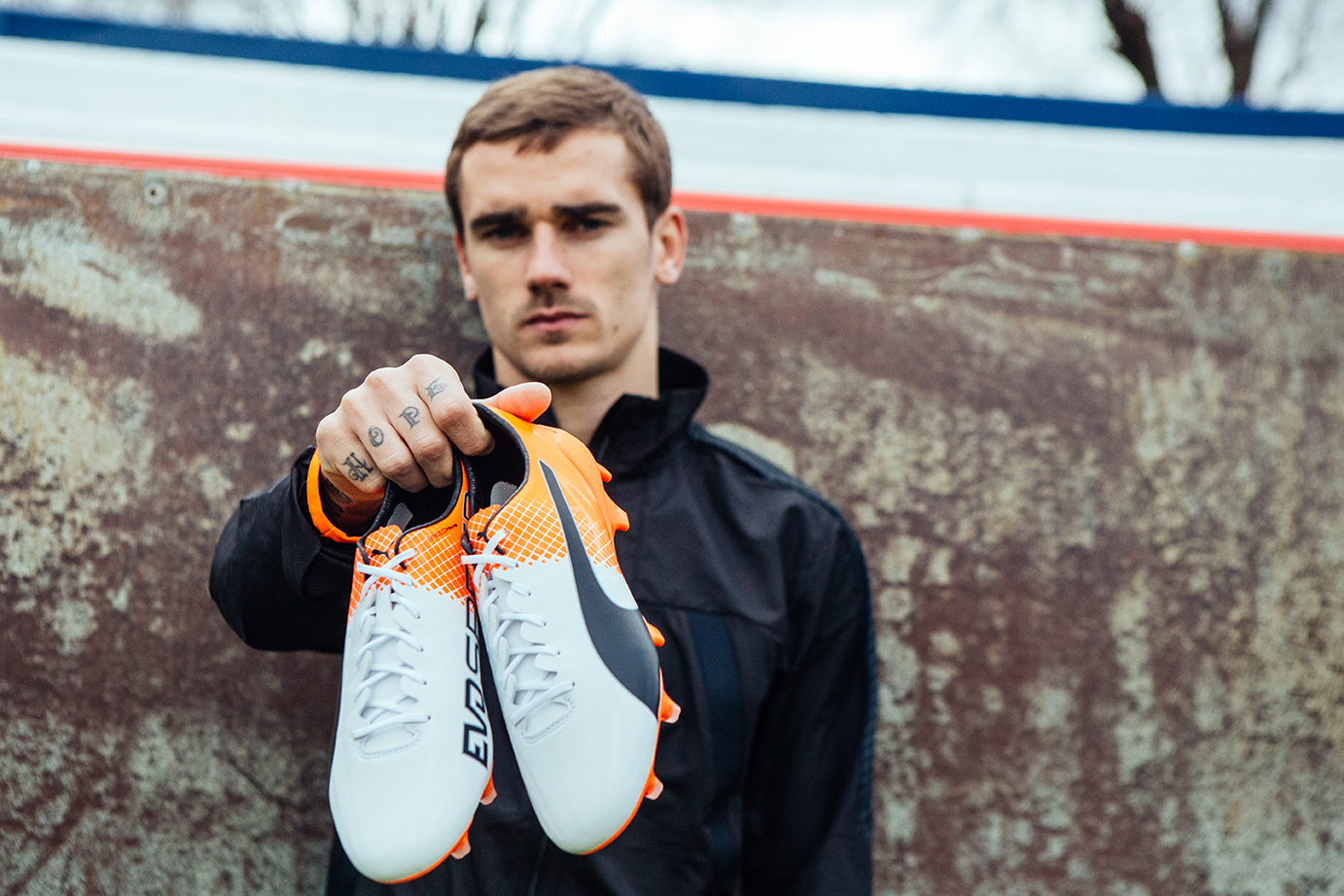 16aw_pr_ts_puma-football_q4_griezmann_9