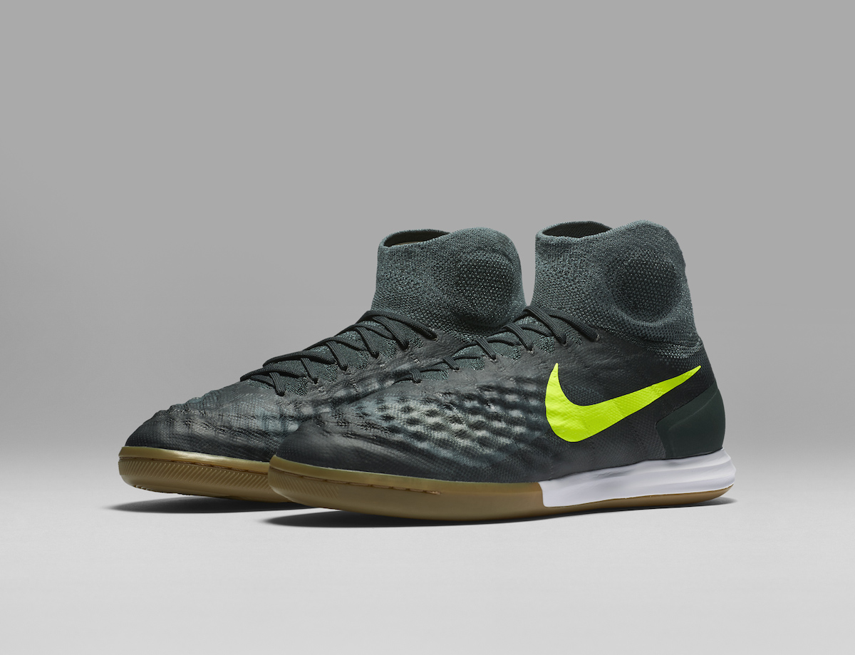 ho16_gfb_floodlights_nfx_magistax_proximo_ic_05_07_original