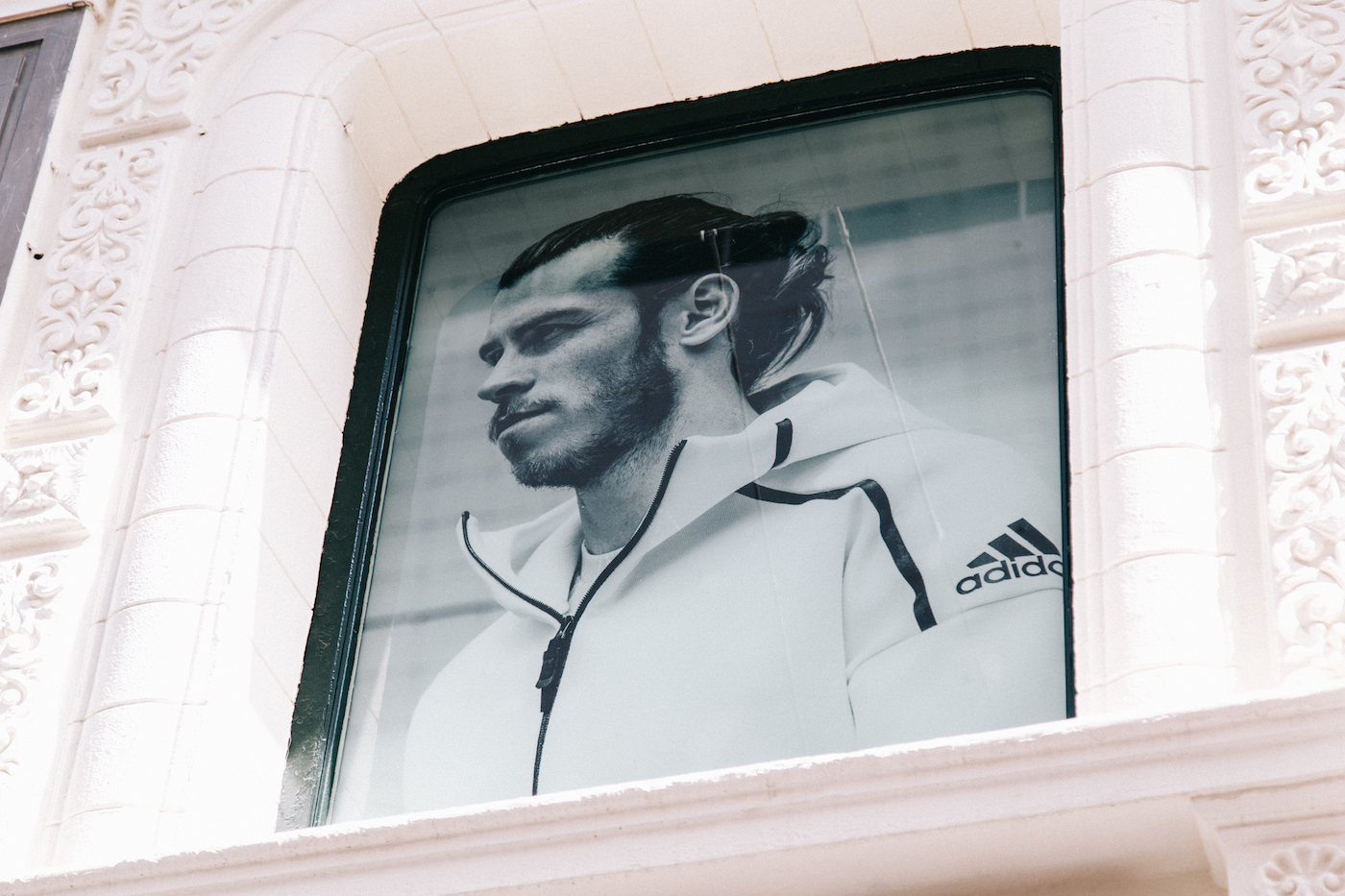 gareth-bale-foot-locker-madrid-adidas-z-n-e-12