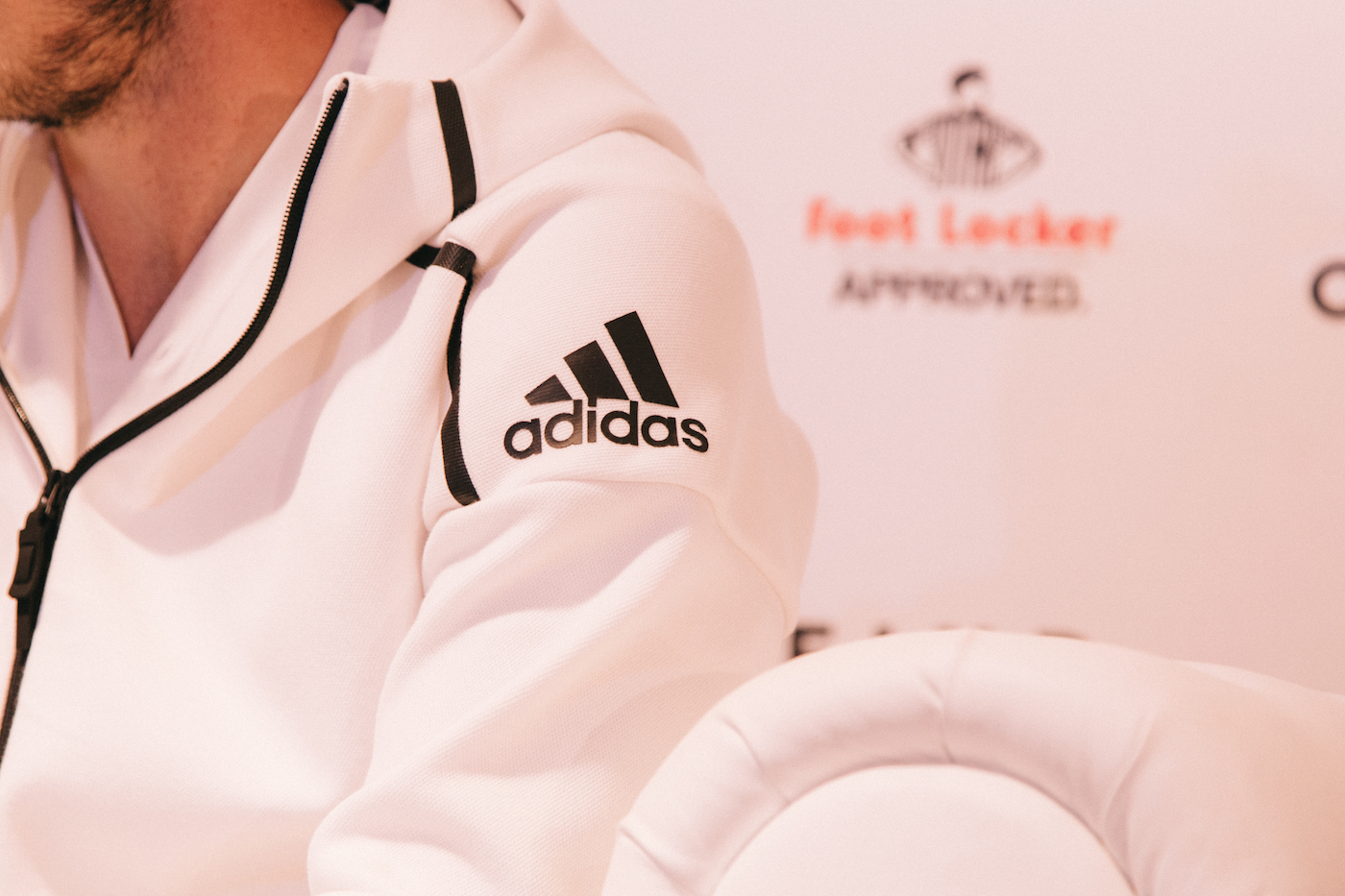 gareth-bale-foot-locker-madrid-adidas-z-n-e-24