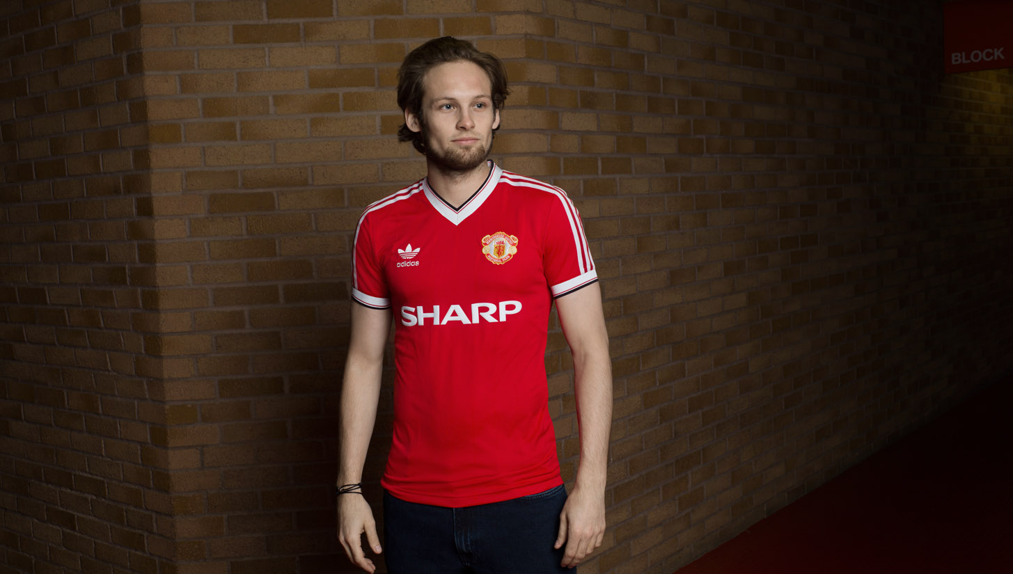 manchester united adidas originals 10