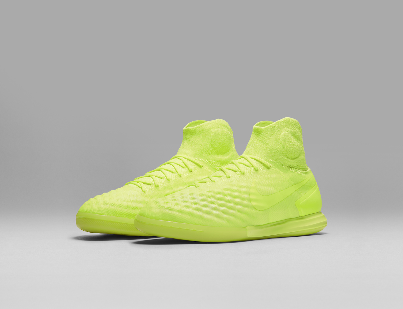 ho16_gfb_floodlightsglow_magistax_proximo_ic_02_07_original