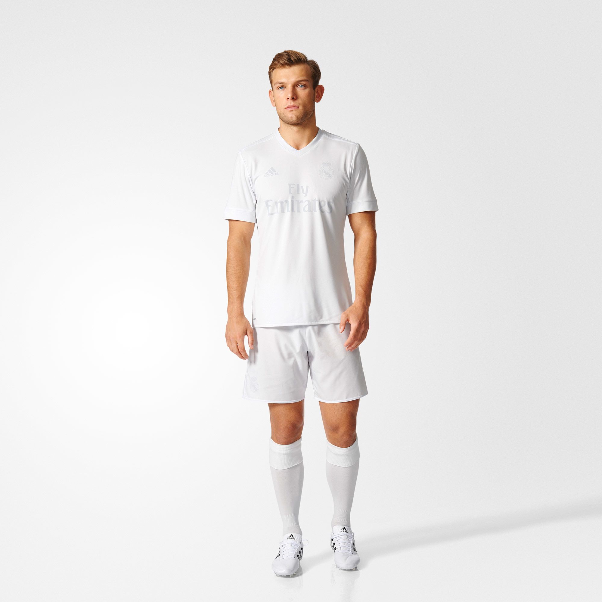 b48903_24_outfit
