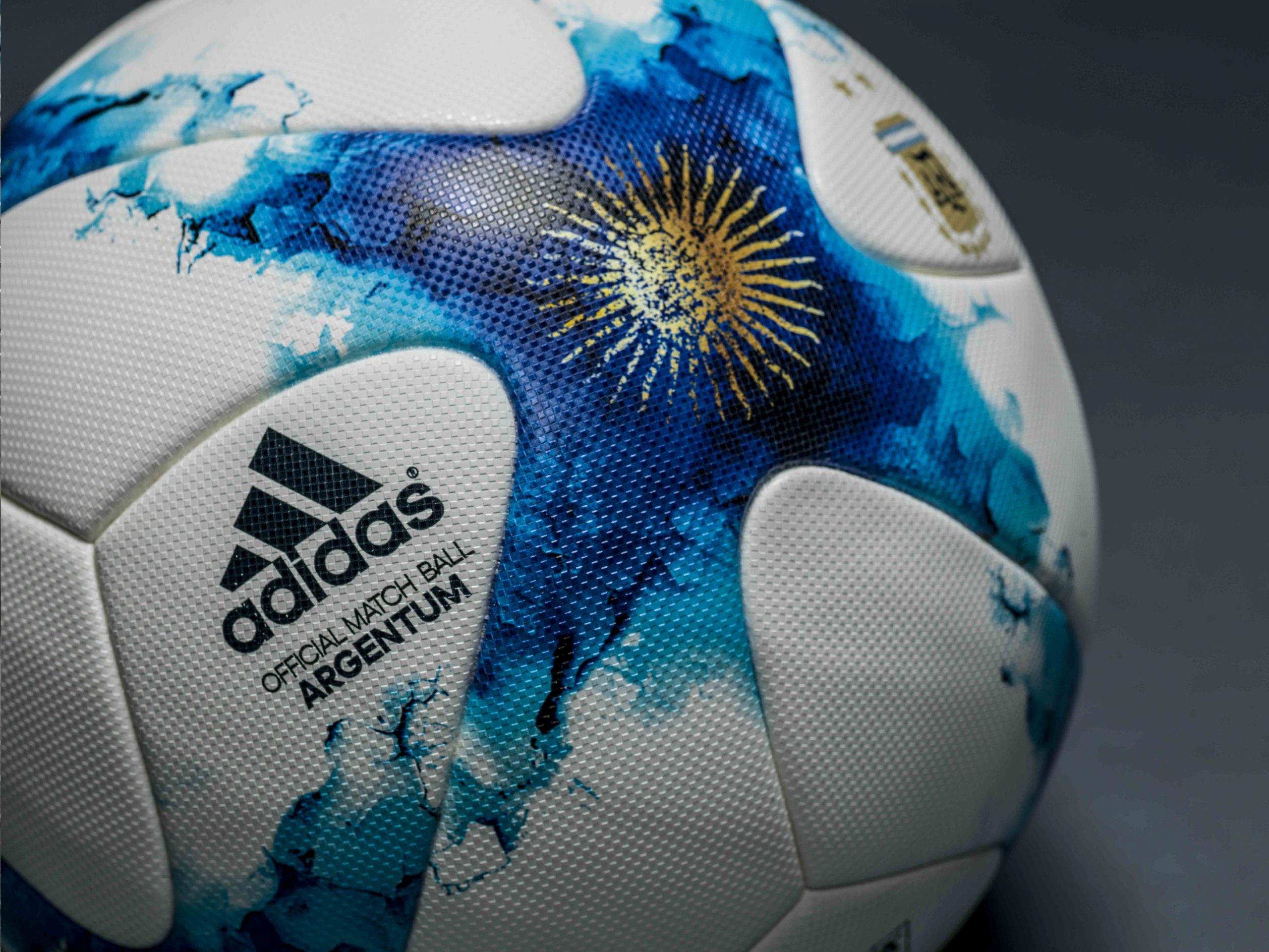Sur danés Industrializar Argentum 2017 es el nuevo balón de adidas para el fútbol argentino -  Lenders Magazine