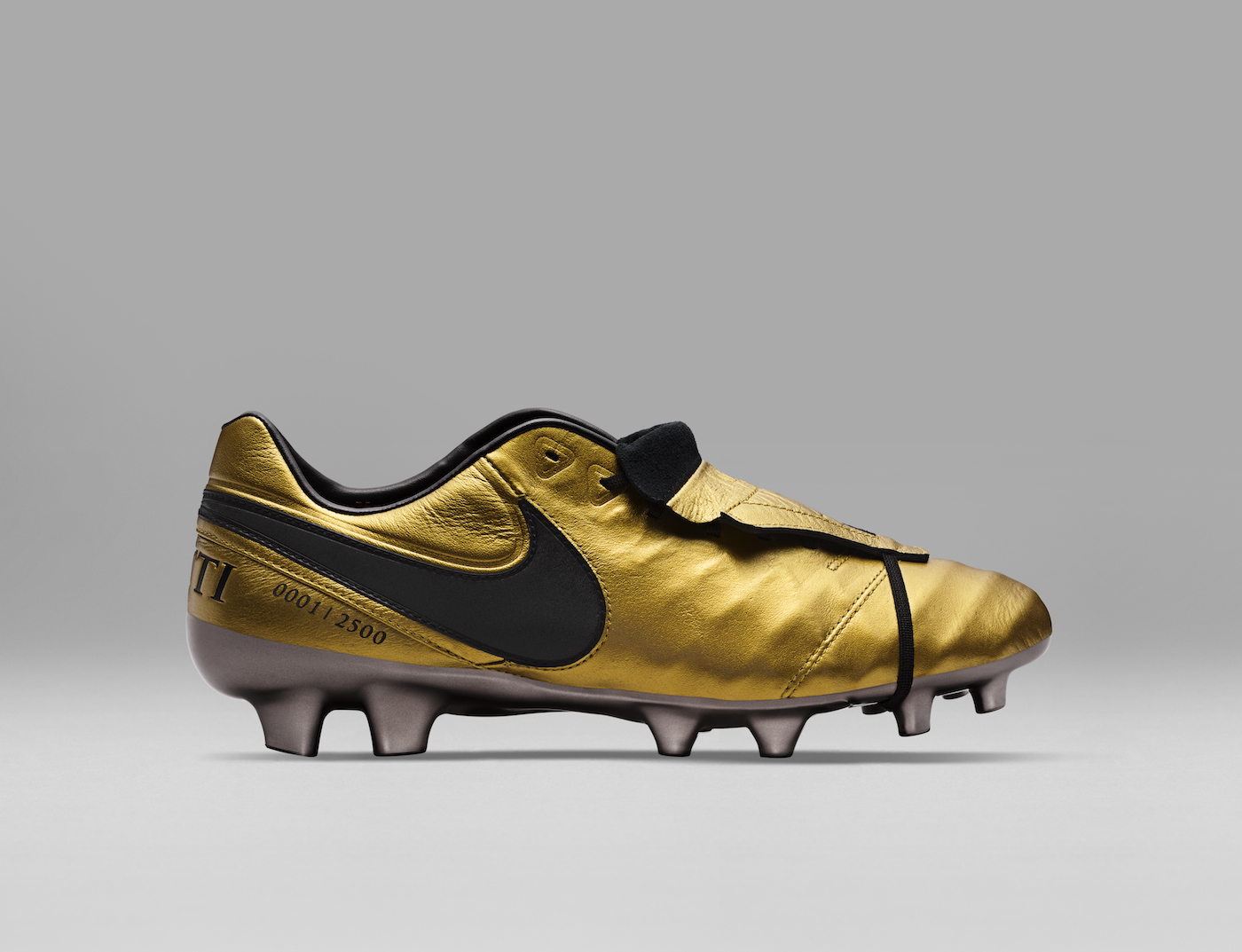 SU17_GFB_Tiempo_Totti_AA0612-706_NIKE_TIEMPO_LEGEND_VI_SE_FG_12_12_original