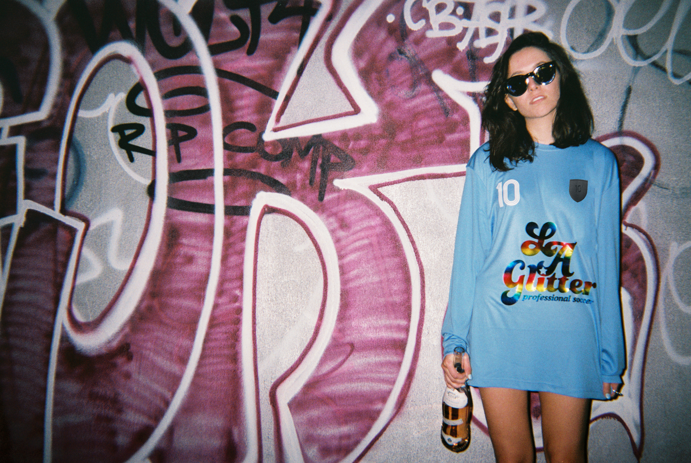 tens club la glitter