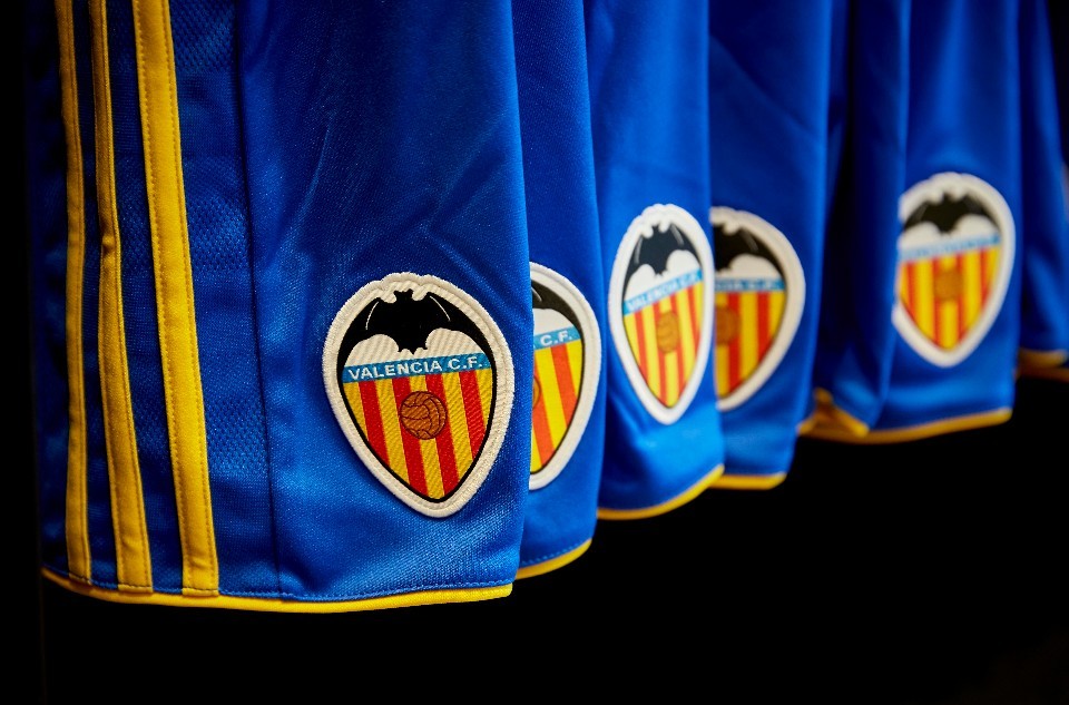 16-06-2017 Estreno Camiseta Senyera. En la Megastore. Valencia.