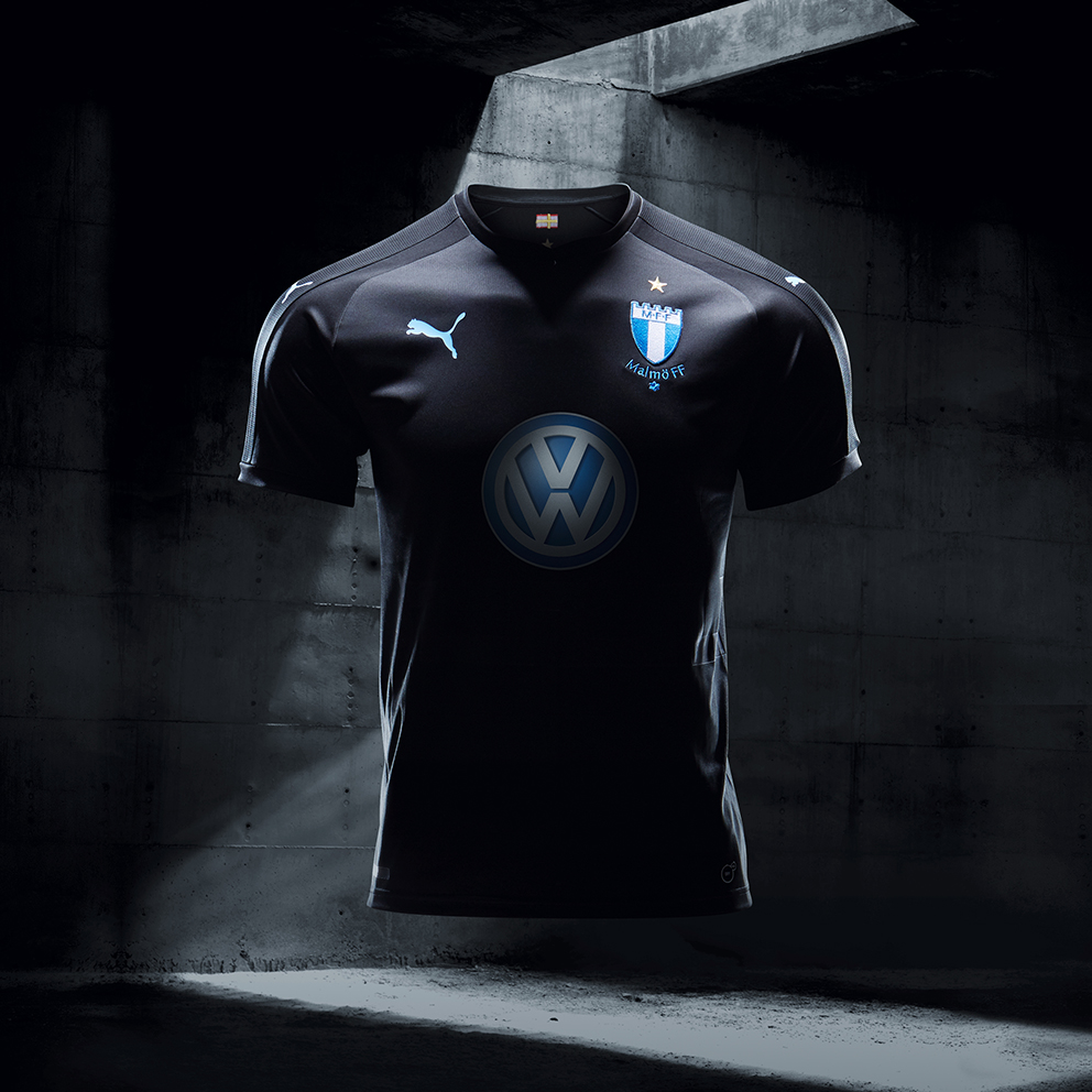 17AW_Social_IG_TS_PUMAFootball_Step-Out_xShirt-Only-Malmoe-FF_2500x2500px