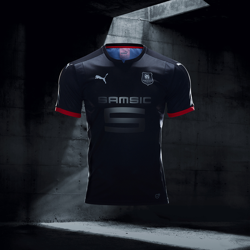 17AW_Social_IG_TS_PUMAFootball_Step-Out_xShirt-Only-Rennes_2500x2500px