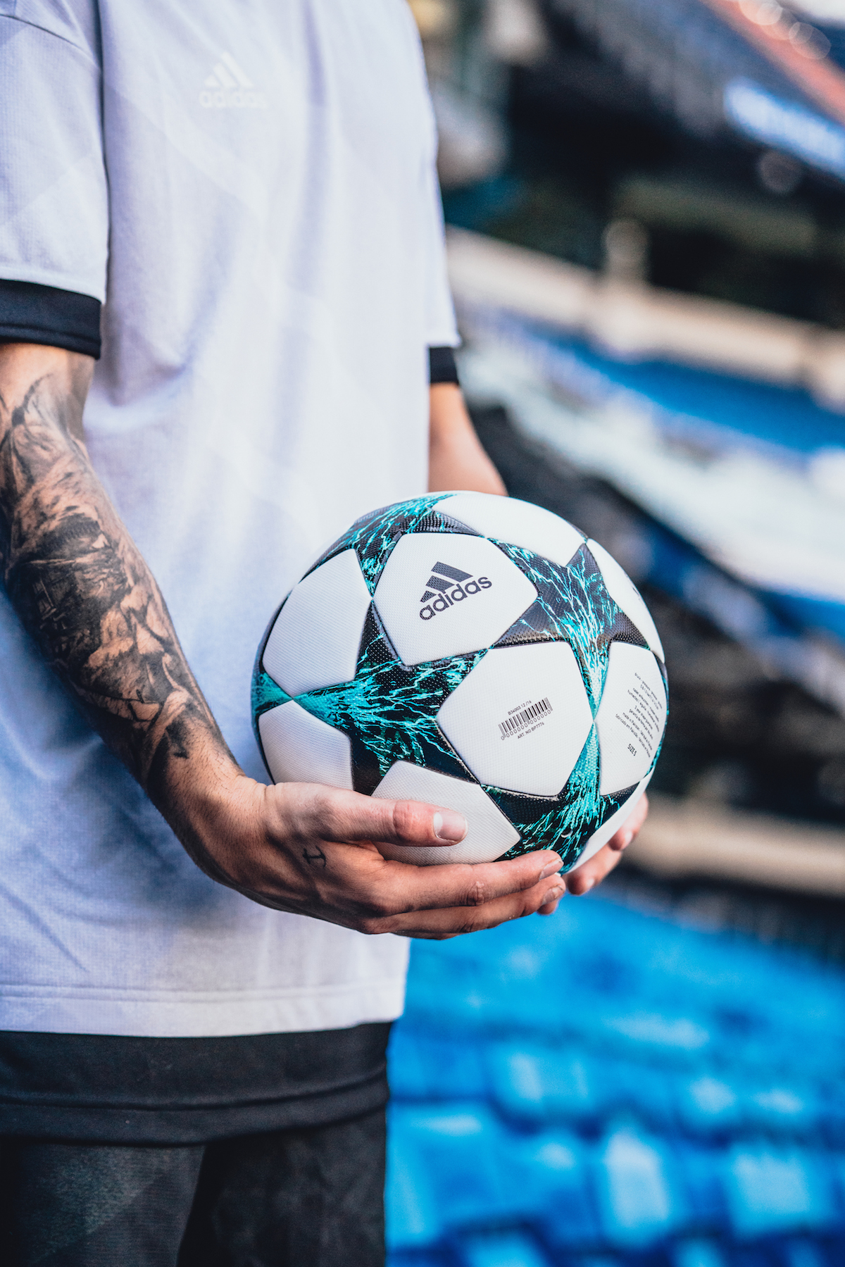  adidas UEFA Champions League 23/24 Pro Match Ball - Inspired  by the Anthem, FIFA Quality Pro Certified, High-Grade Butyl Bladder (Size  5) : Sports & Outdoors