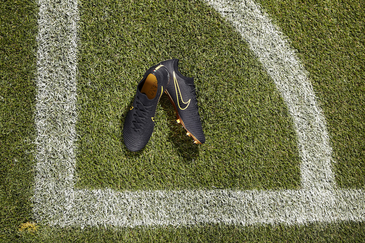 Eden_Hazard-product_shot-056_original