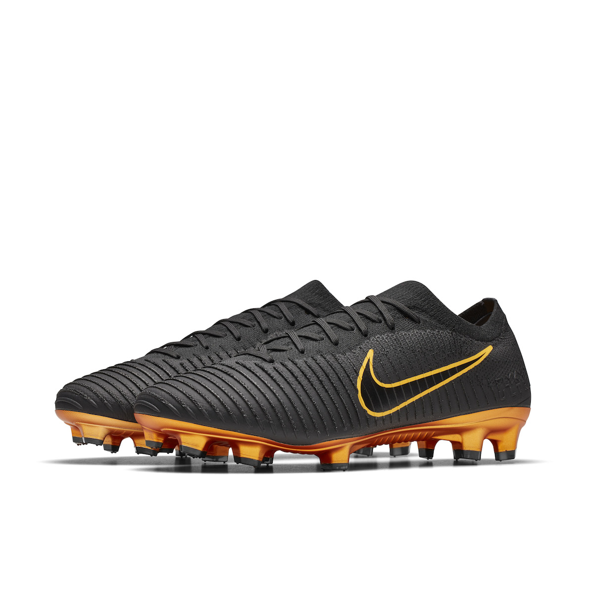 FA17_FB_MercurialVapor_FlyknitUltra__AH5516-005_E_original