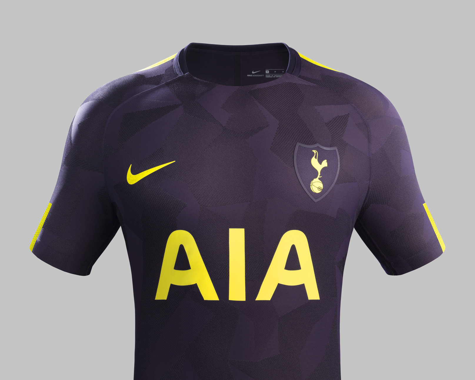 Fy17-18_Club_Kits_3rd_Front_Tottenham_R_original