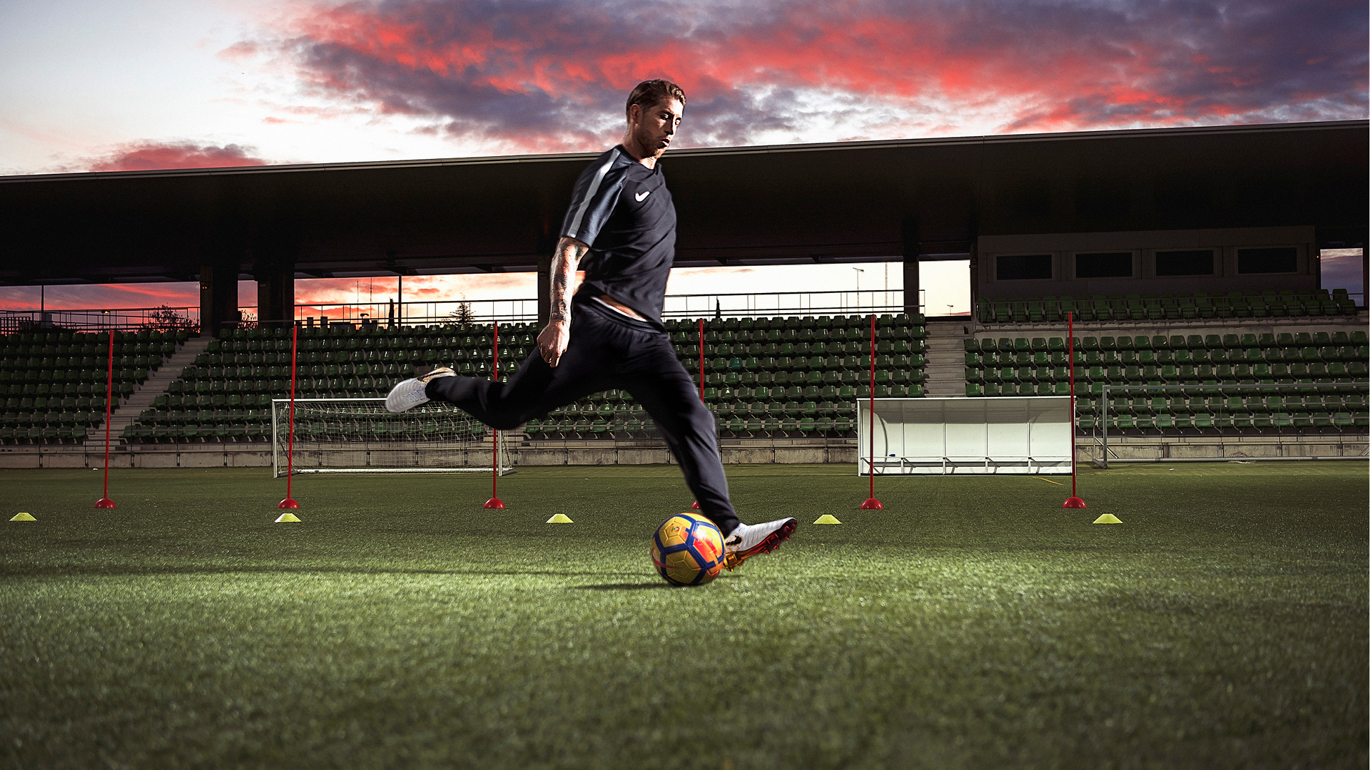 Nike_BootRoom_DesktopP1_Thread_Image_1920x1080px13_76002