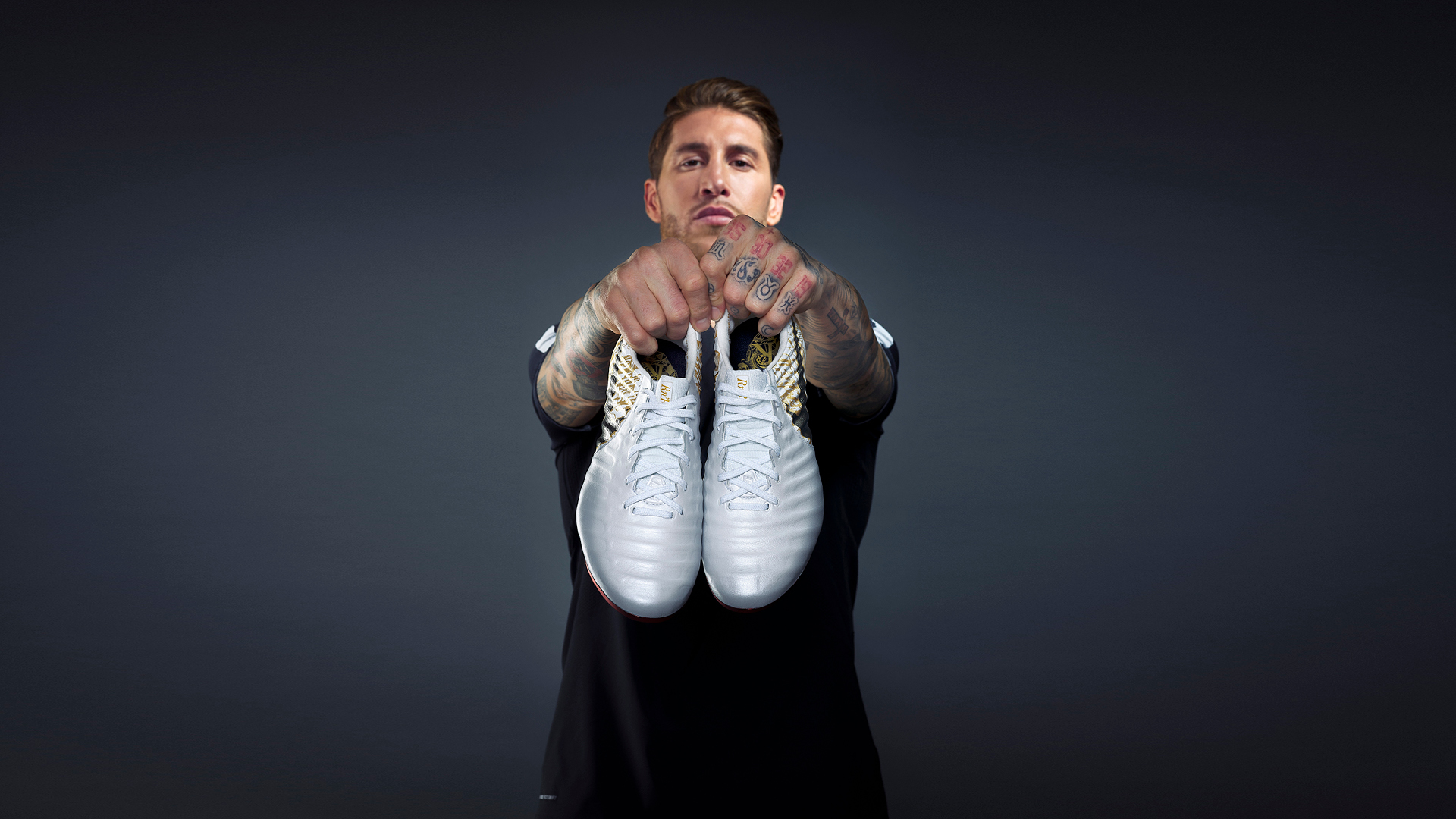 Nike_BootRoom_DesktopP1_Thread_Image_1920x1080px_76000