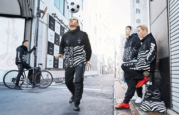 news_fcrb_wtaps-thumb-600x388-33706