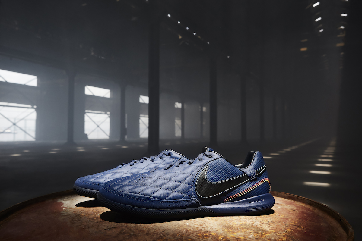 ronaldhino-nike-10r-city-collection-02_76981