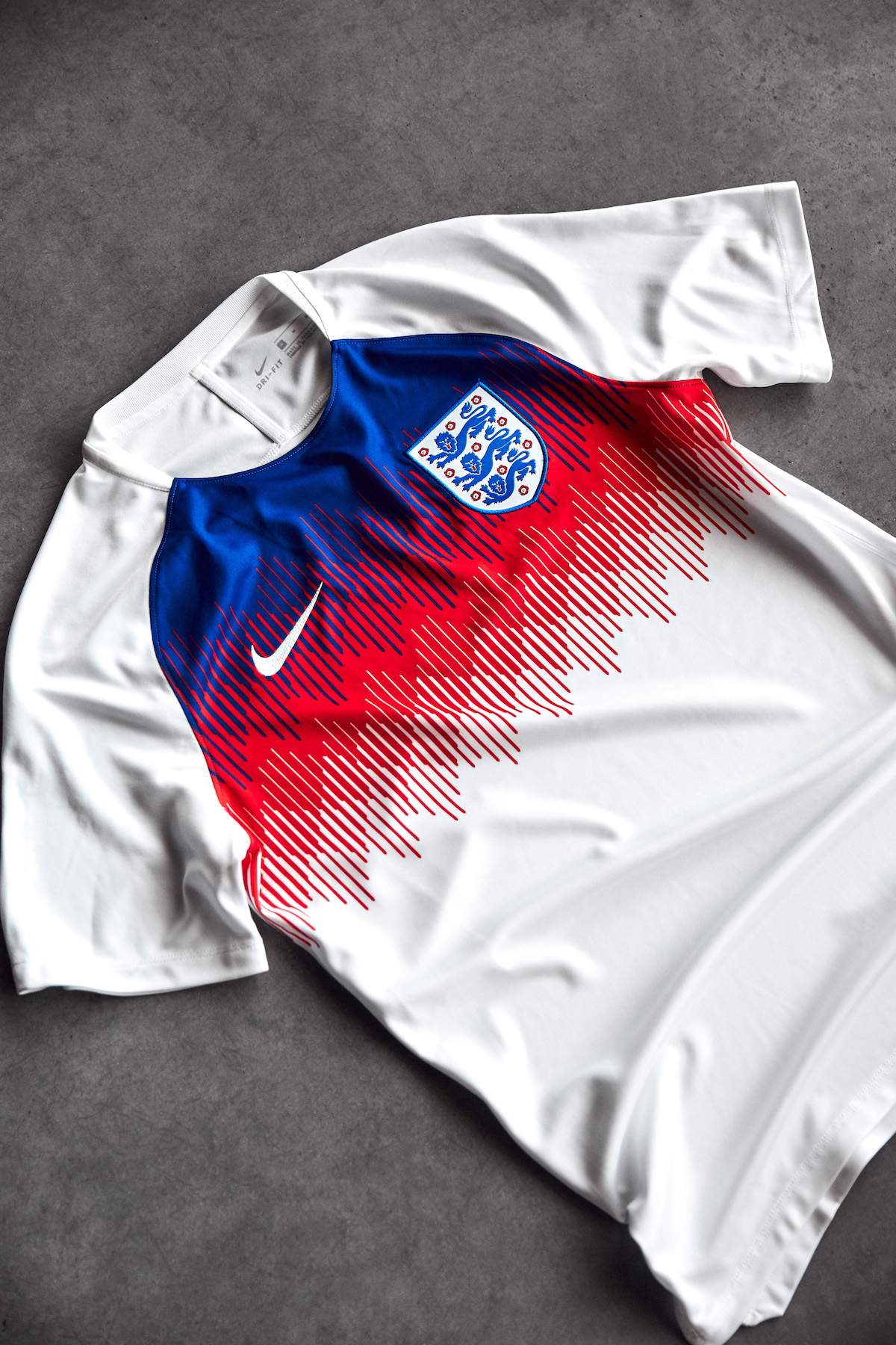 Nike-News-Football-Soccer-England-National-Team-Kit-8_77379