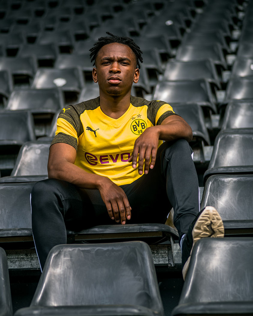 18AW_CONSUMER_TS_Football_BVB_Academy-Players_1