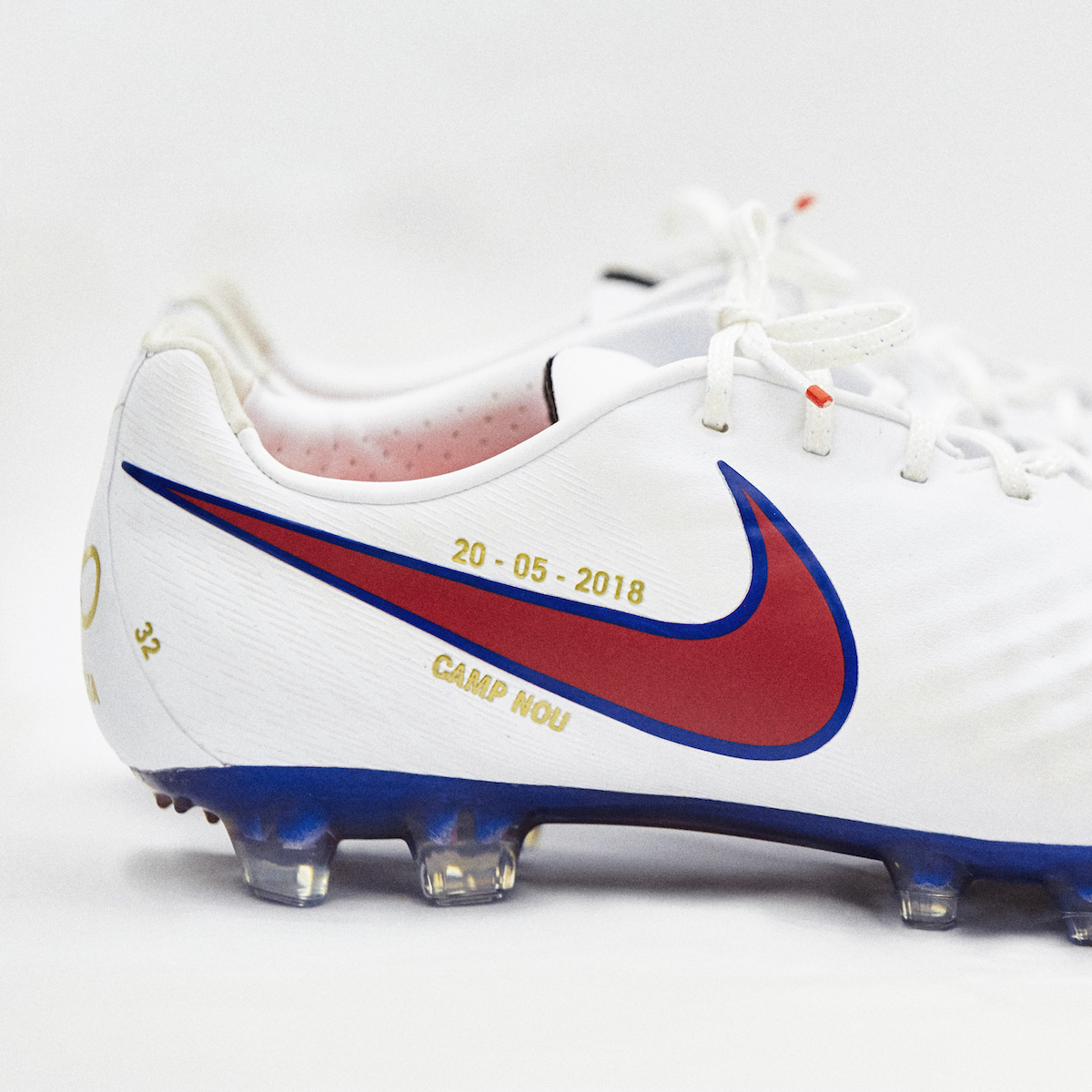 Iniesta_SpecialBoots--2
