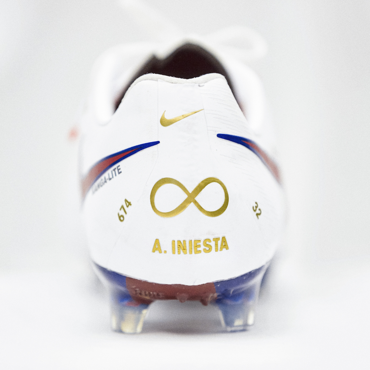 Iniesta_SpecialBoots--4
