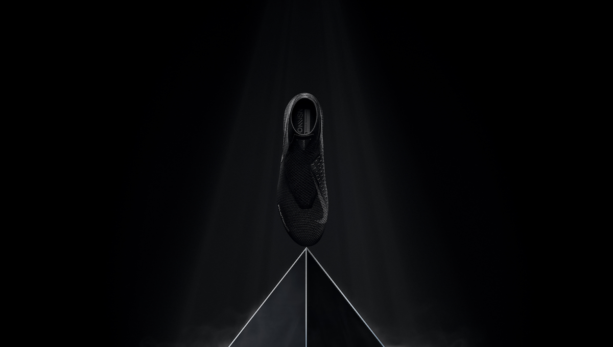 FA18_GFB_Phantom_VSN_BlackEliteFG_Triangle_Tertiary_80324